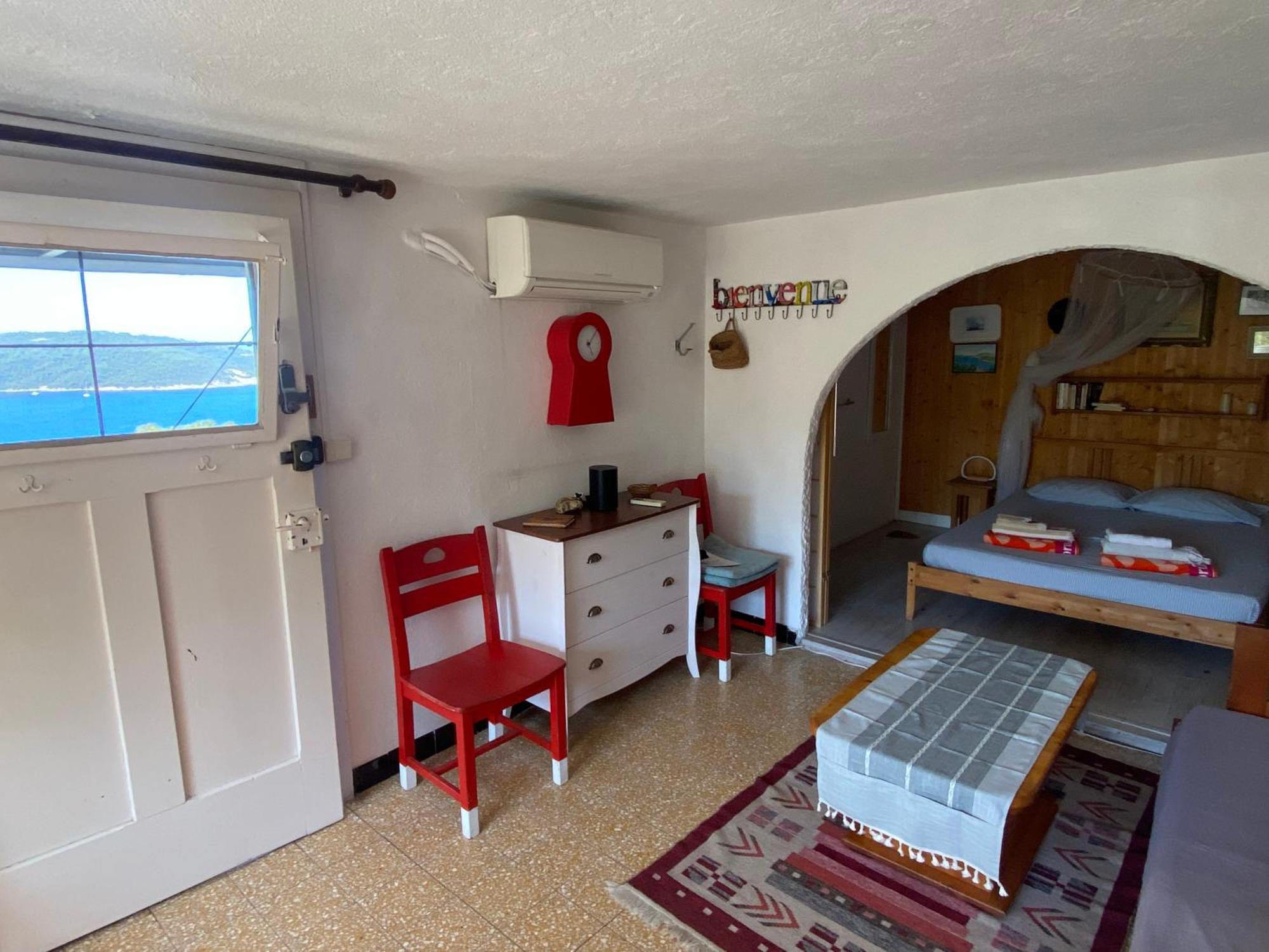 Les Oreades, Studio Le Marin Avec Vue Mer Imprenable Lejlighed Île du Levant Eksteriør billede